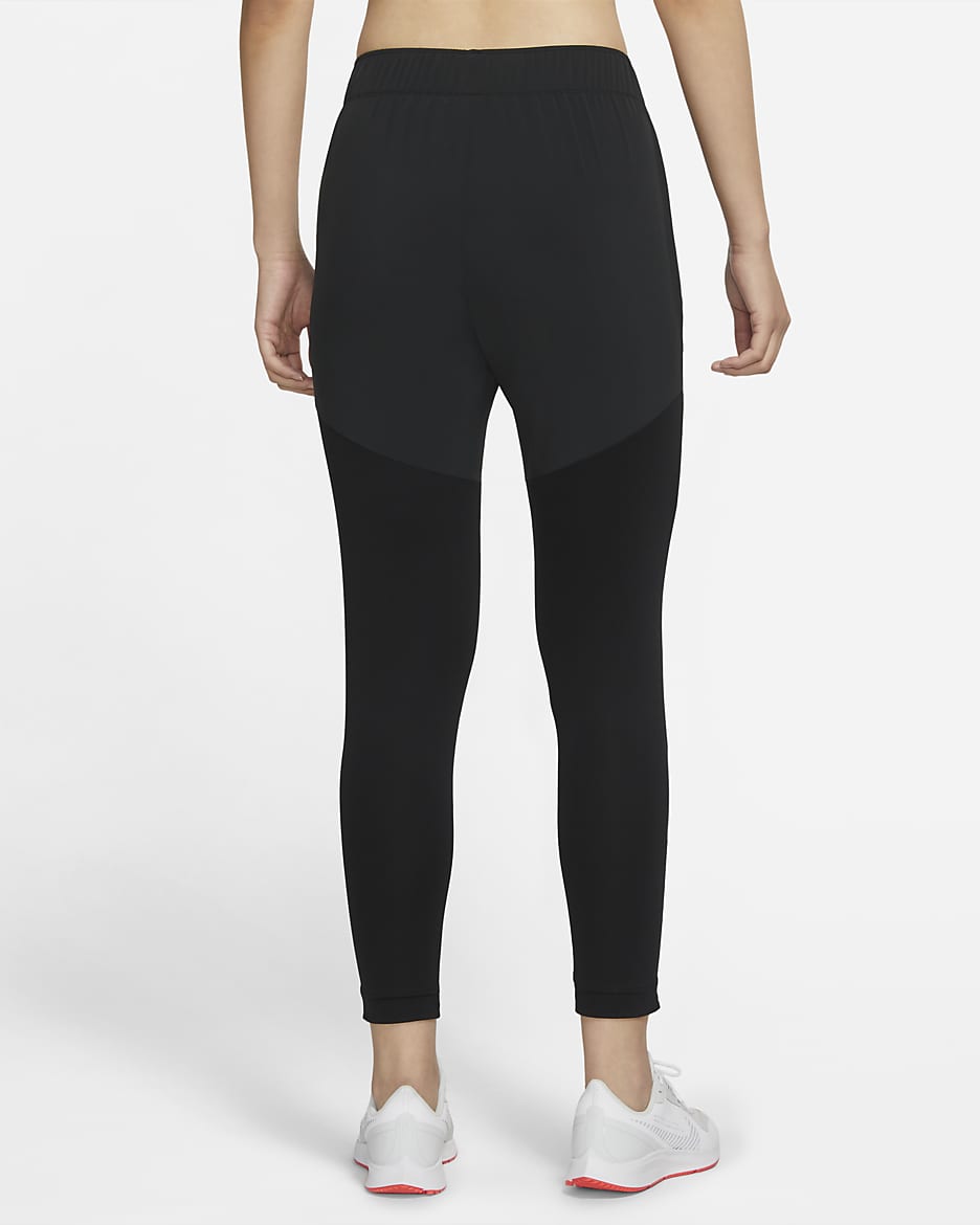 Nike Dri-FIT Essential Women's Running Trousers. Nike ID